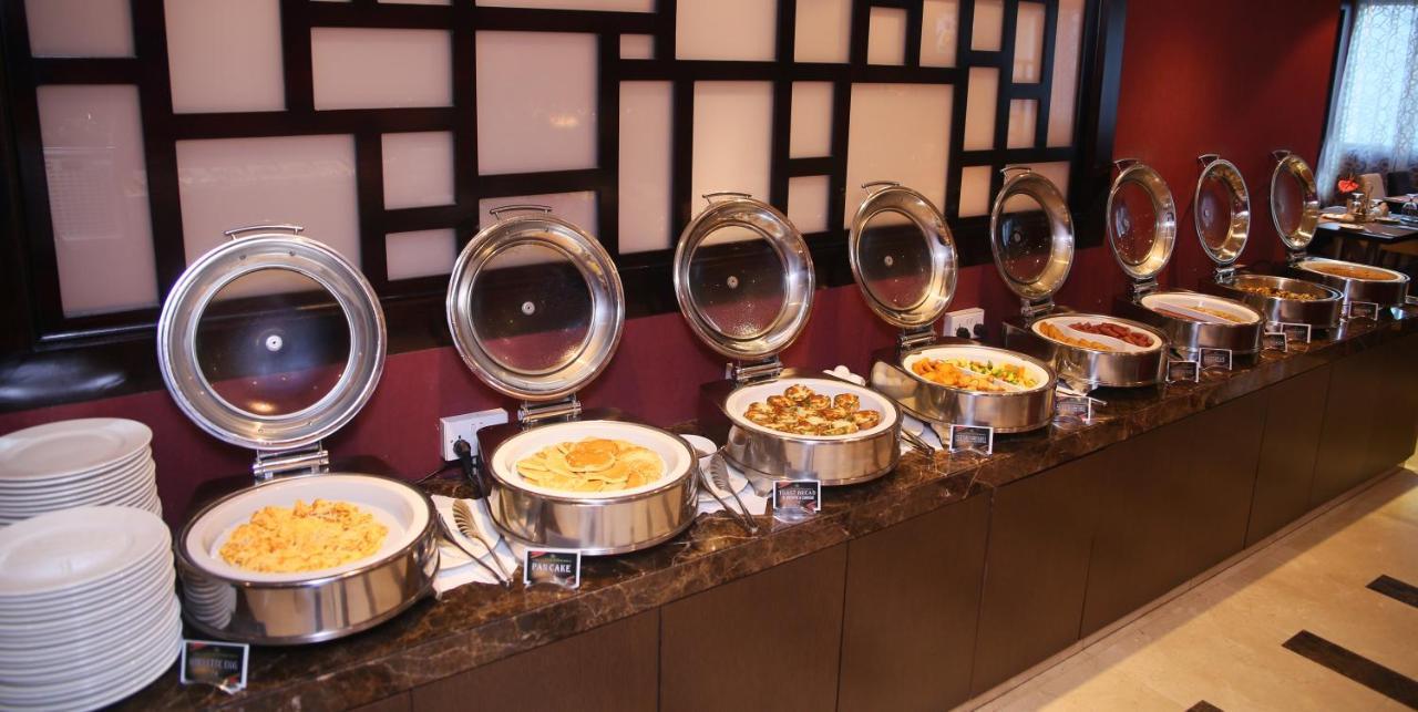 Hotel Al Hamra Sharjah