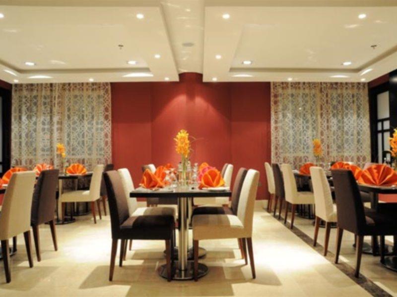 होटल Al Hamra Sharjah